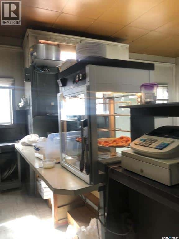 110 Main STREET — Canora, Saskatchewan - Photo 3 of 4