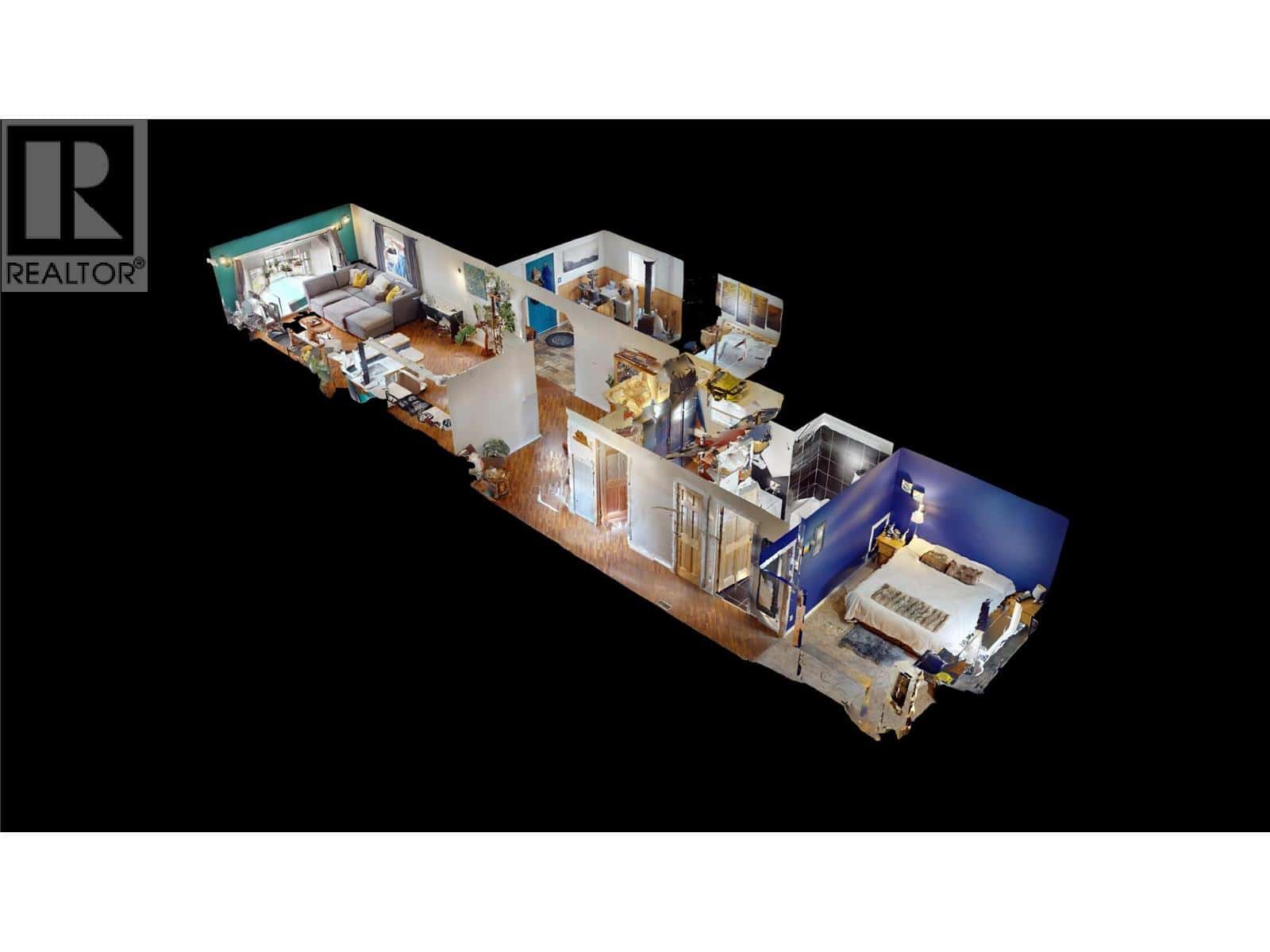 4785 Selkirk Avenue — Edgewater, British Columbia - Photo 5 of 32