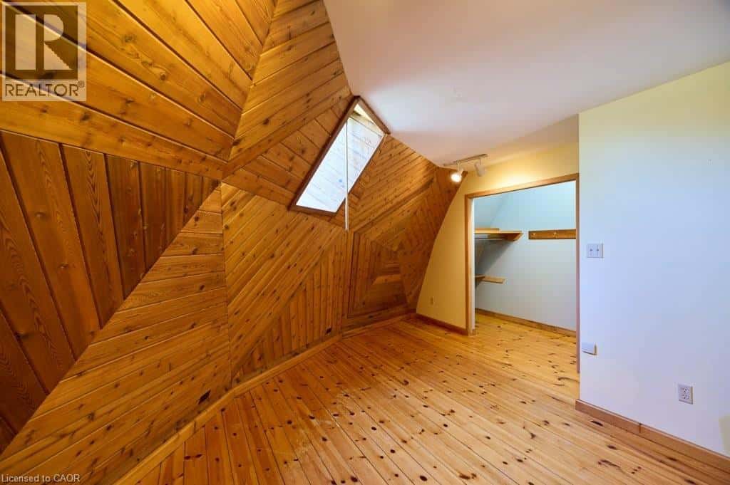 98 MEADOWBROOK Court — New Dundee, Ontario - Photo 2 of 35