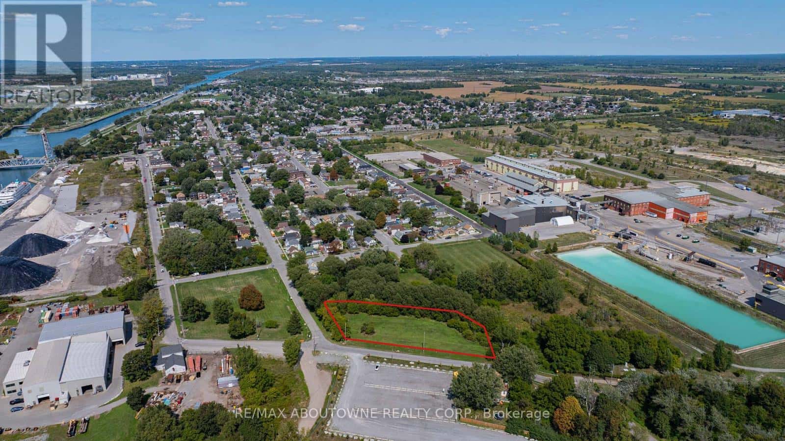 55 FARES STREET — Port Colborne (East Village), Ontario - Photo 4 of 8