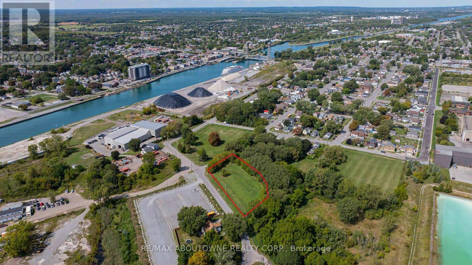 55 FARES STREET — Port Colborne (East Village), Ontario - Photo 5 of 8