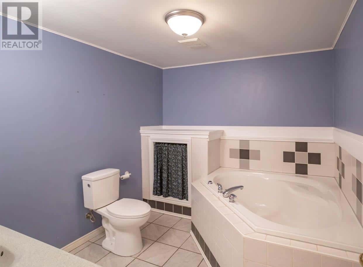 19572 Route 2 Hunter River — Hunter River, Prince Edward Island - Photo 3 of 46