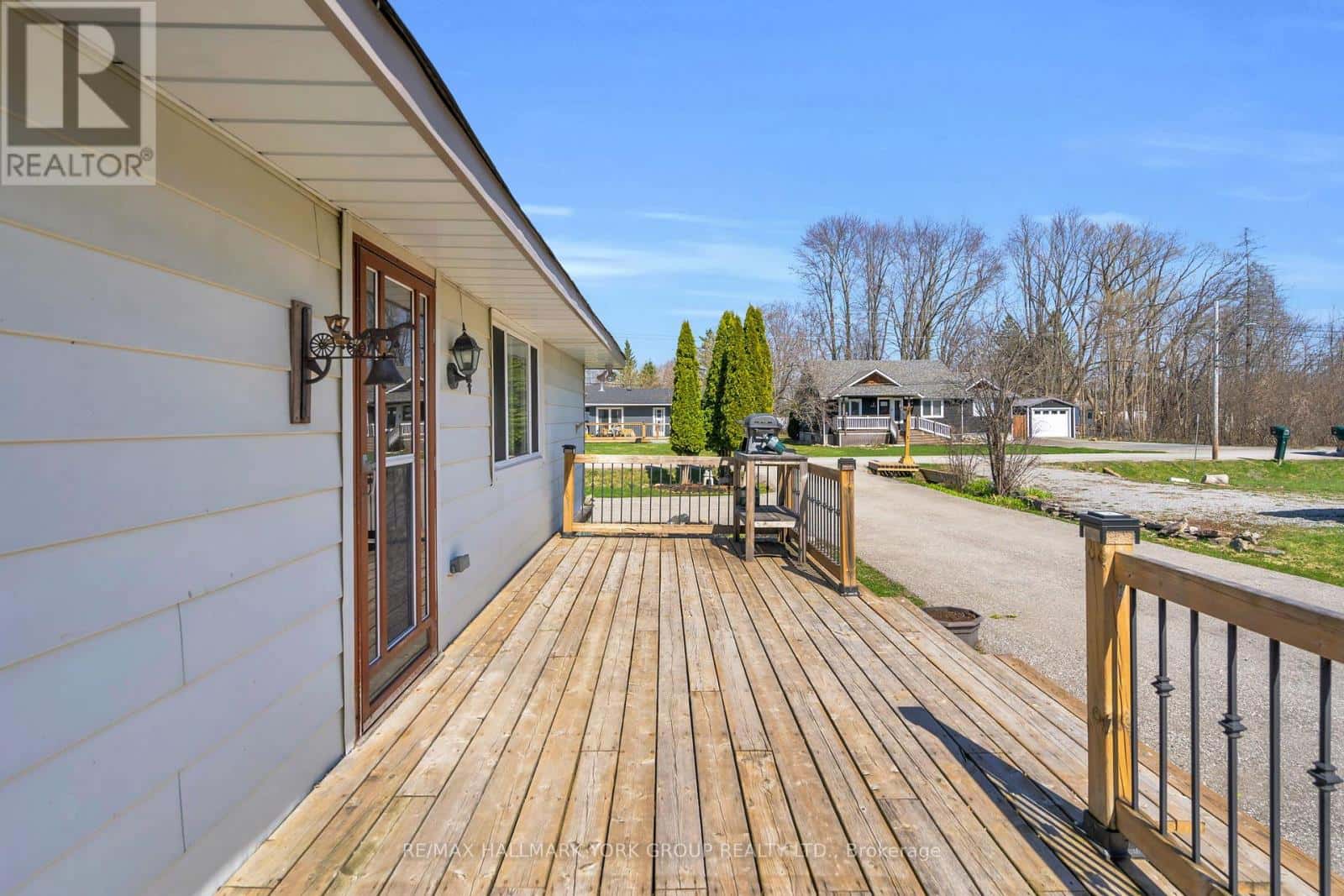 122 SUNSET BEACH ROAD — Georgina (Virginia), Ontario - Photo 5 of 50