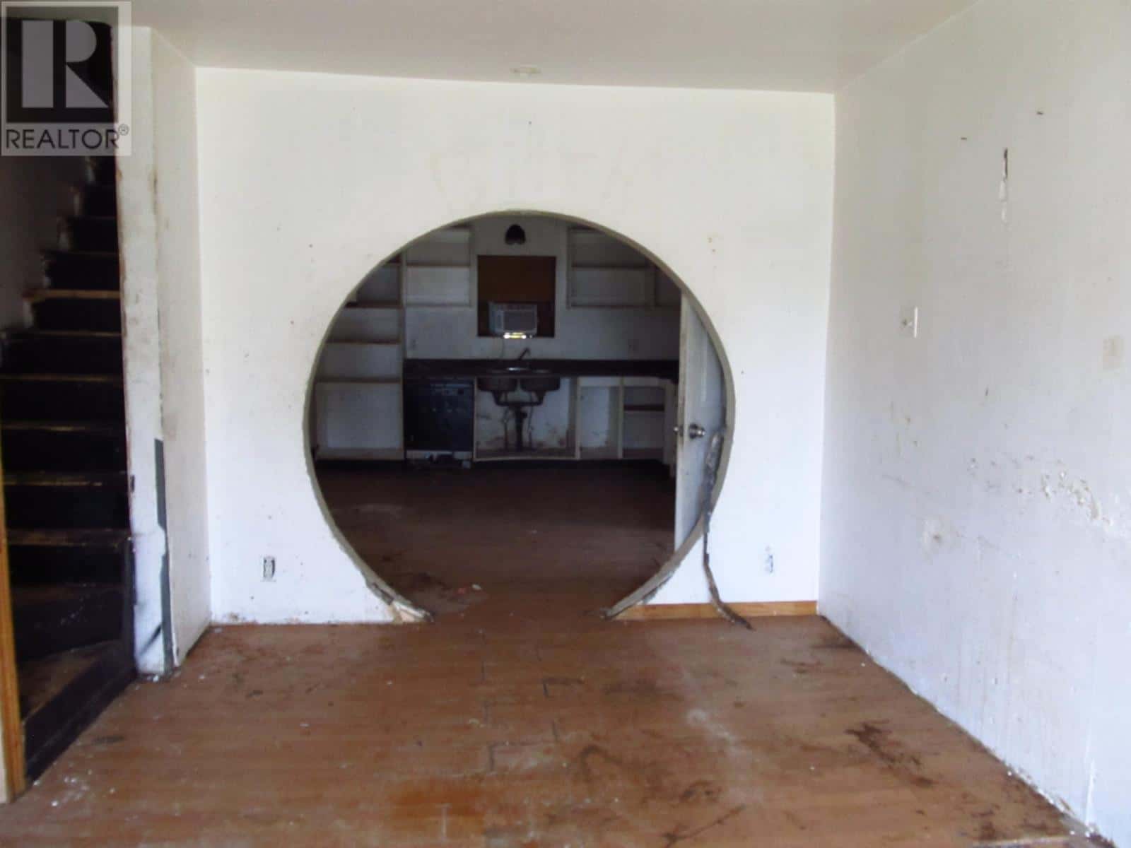 201 Fourth AVE SE — Geraldton, Ontario - Photo 4 of 14