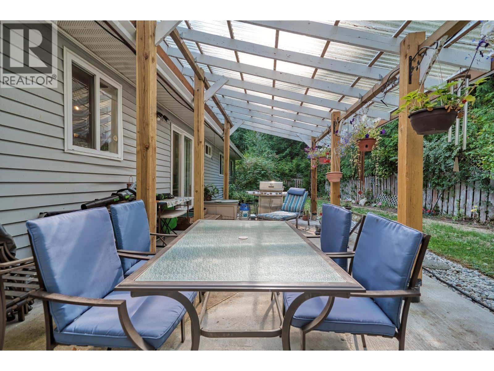 7955 CONNOR ROAD — Halfmoon Bay, British Columbia - Photo 5 of 33