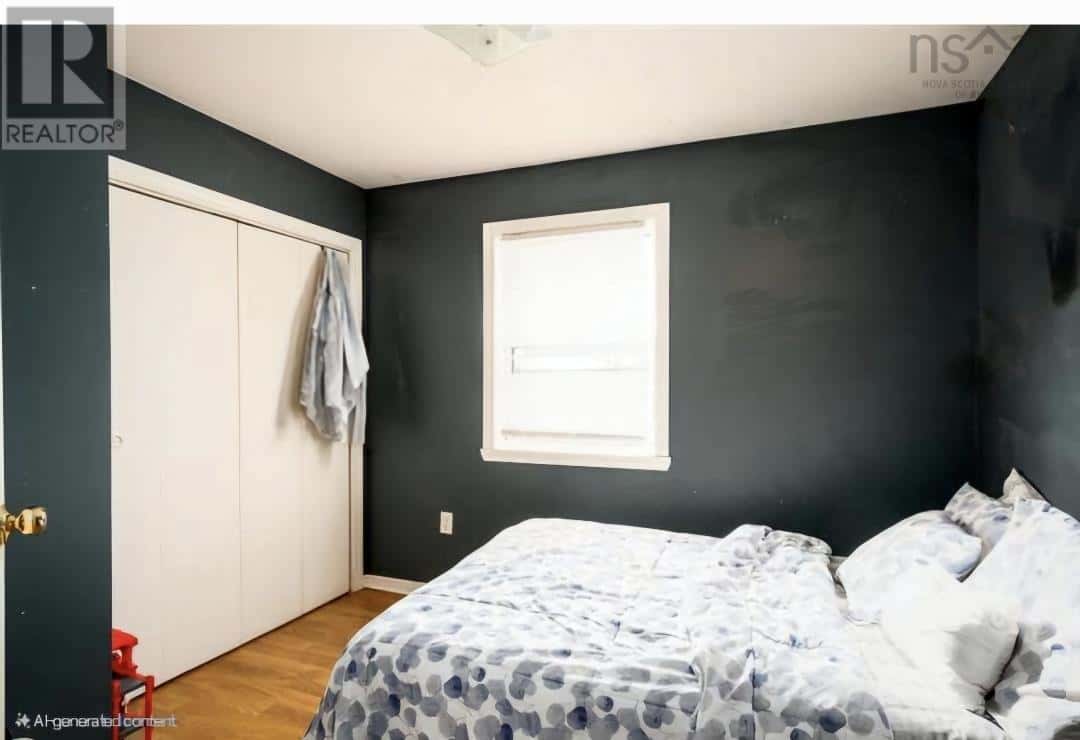 704 Queen Street — Port Hawkesbury, Nova Scotia - Photo 3 of 23