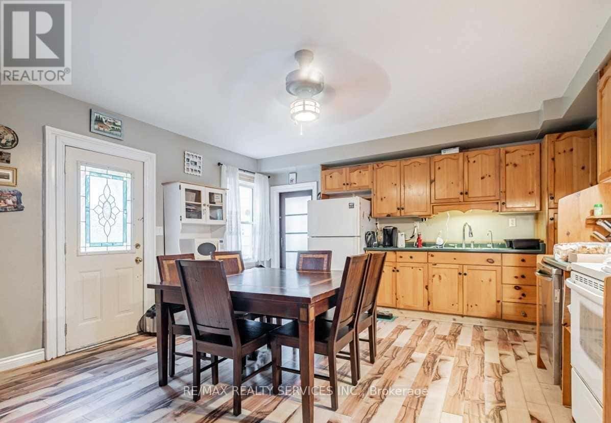 2901 CHARLESTON SIDE ROAD — Caledon (Caledon Village), Ontario - Photo 3 of 17