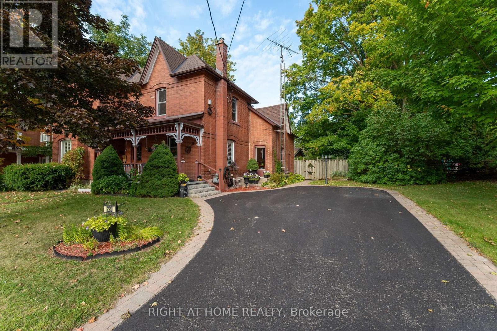 220 BARRIE STREET — Essa (Thornton), Ontario - Main photo