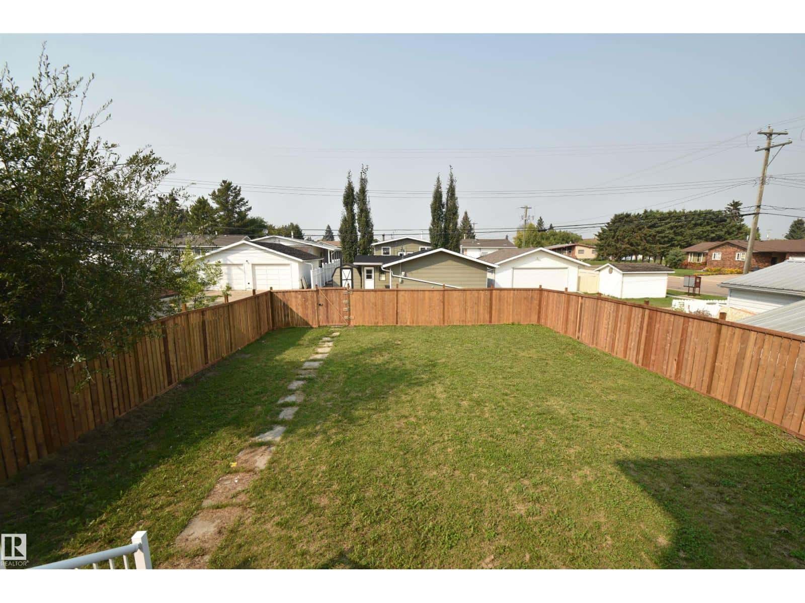 5106 45 AV — St. Paul Town, Alberta - Photo 3 of 26