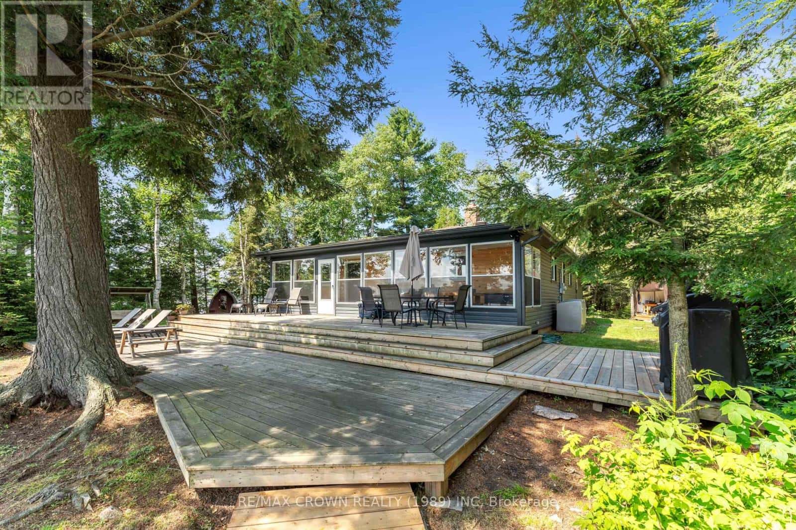 71 NORTHWOODS DR ISLAND — East Ferris, Ontario - Photo 2 of 40