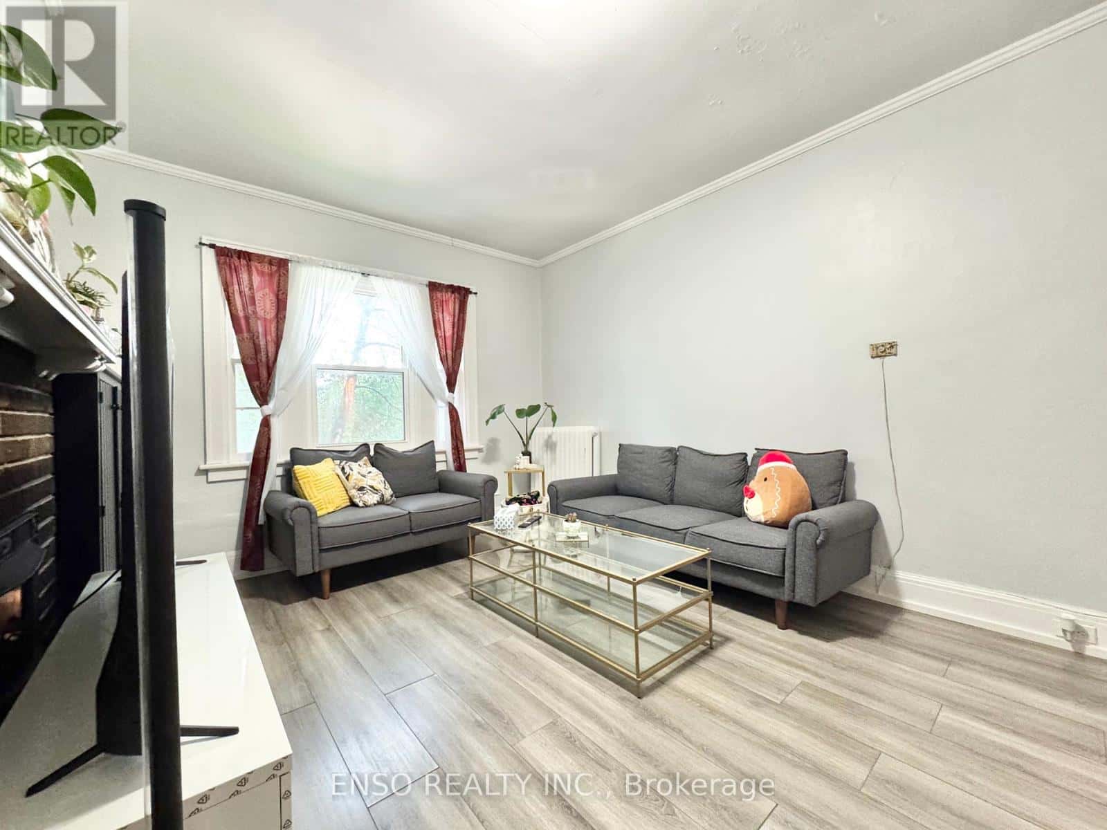 7 - 5325 VAN ALSTYNE PLACE — Niagara Falls (Clifton Hill), Ontario - Photo 5 of 14