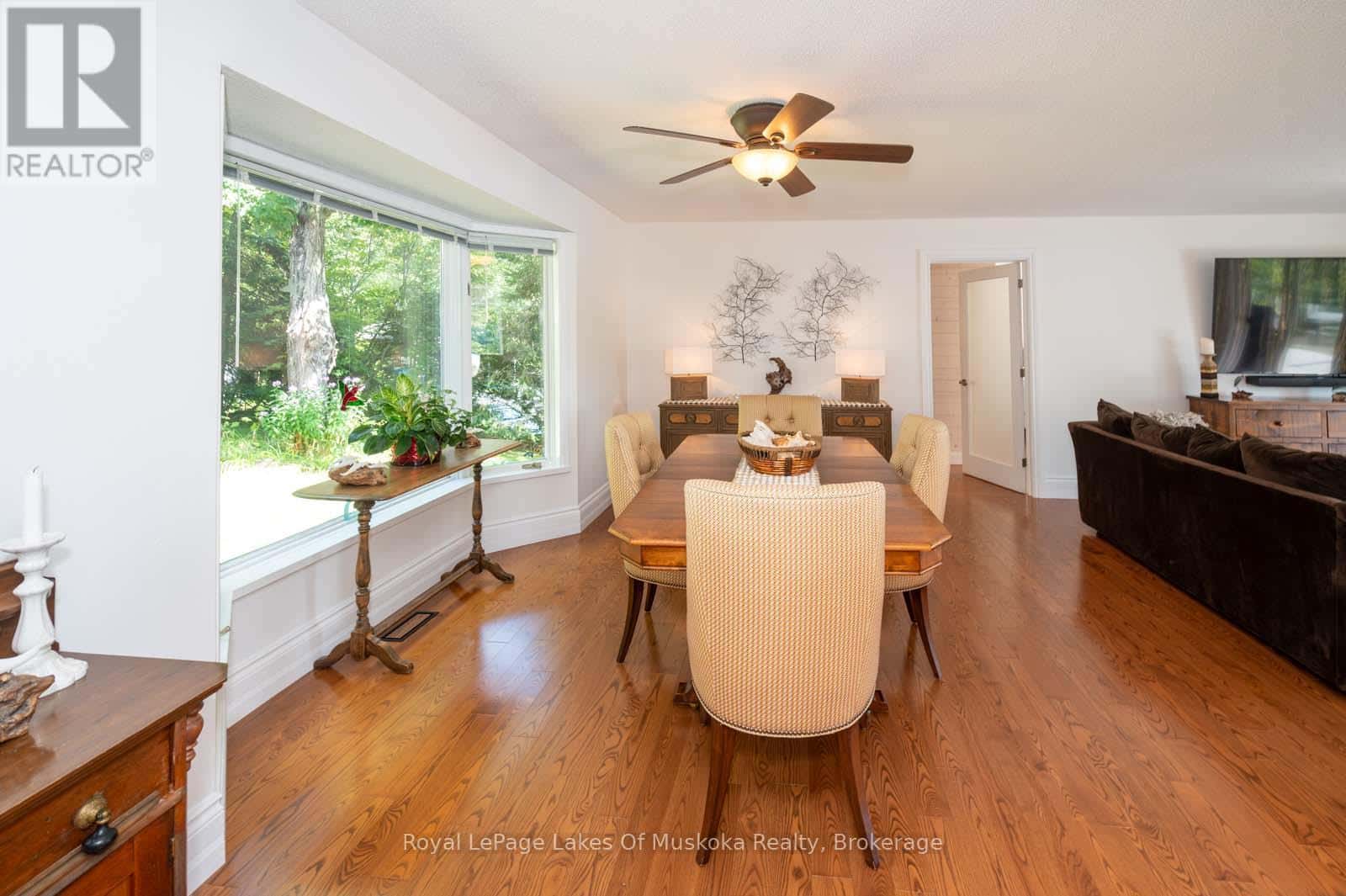 524 HOMELAND DRIVE — Perry, Ontario - Photo 2 of 50