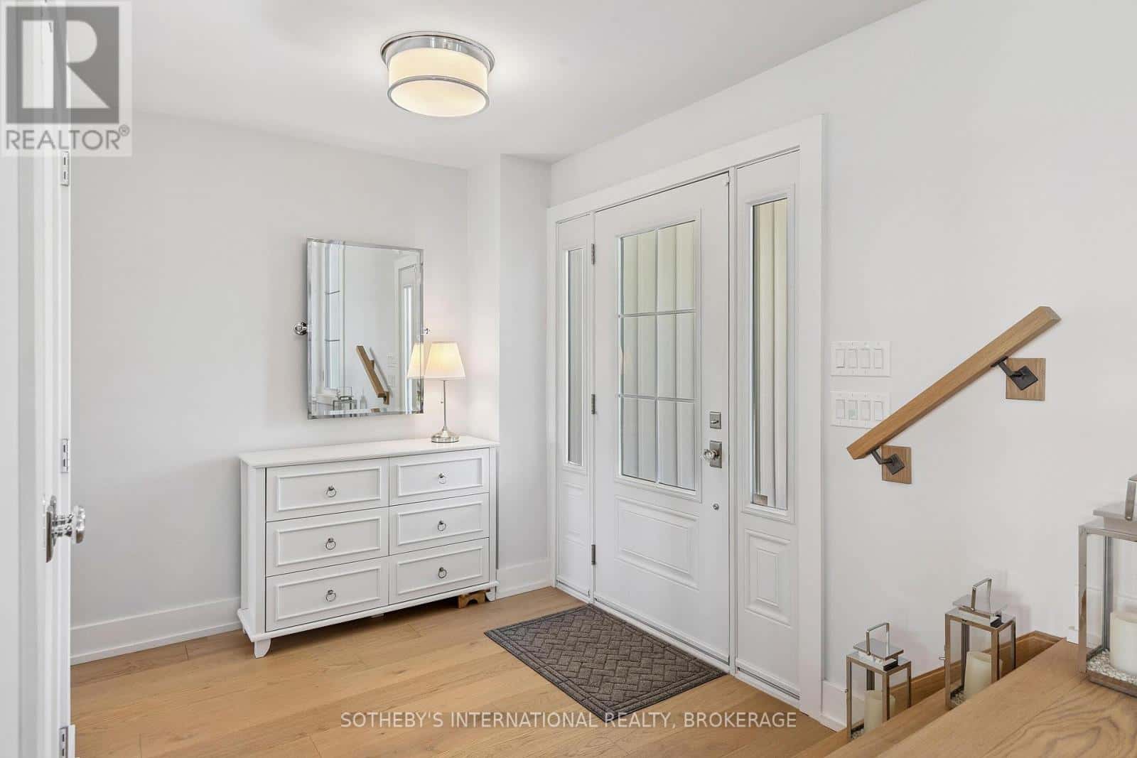 1219 LAKESHORE ROAD — Niagara-on-the-Lake (Lakeshore), Ontario - Photo 4 of 50