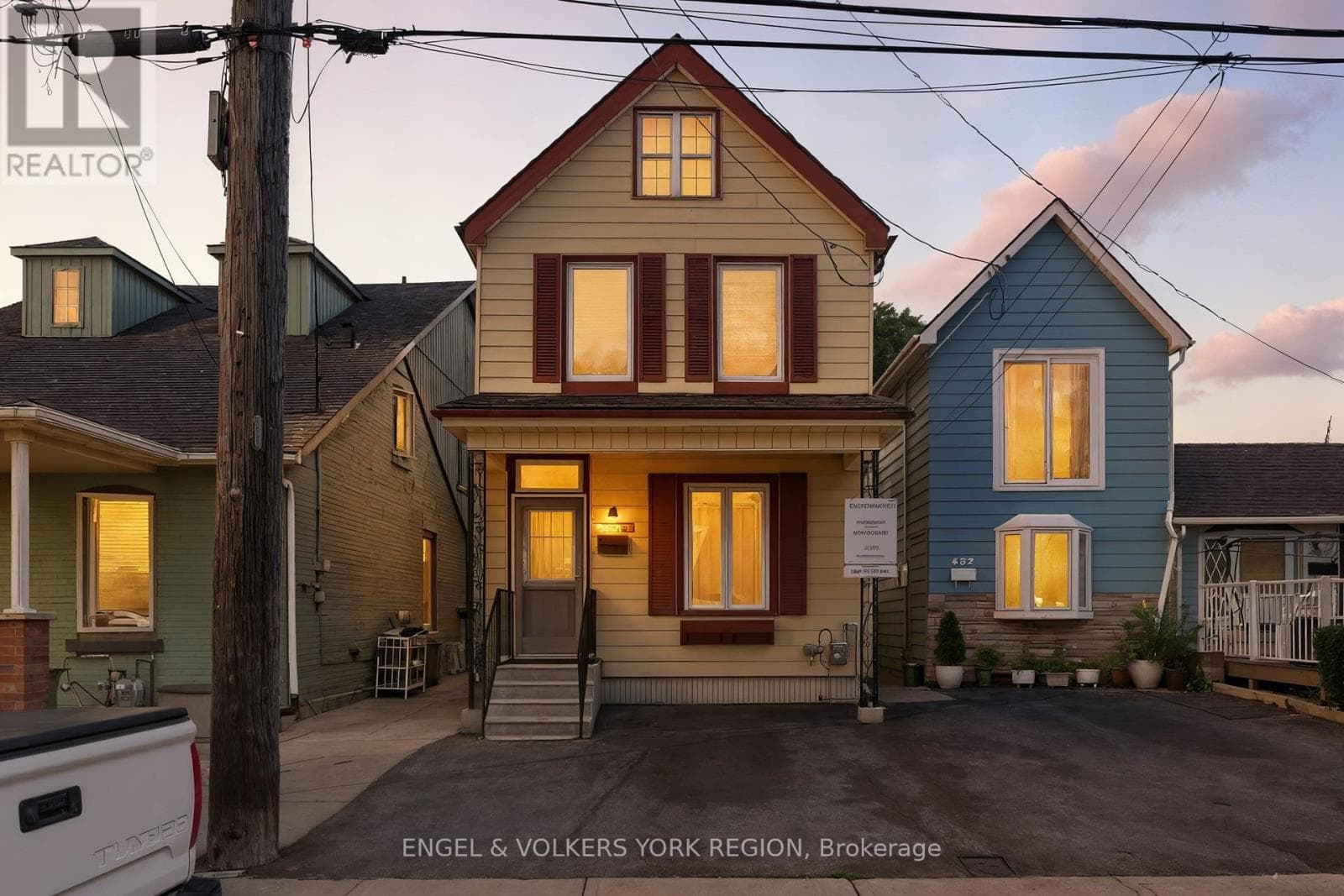 484 JOHN STREET N — Hamilton (North End), Ontario - Main photo