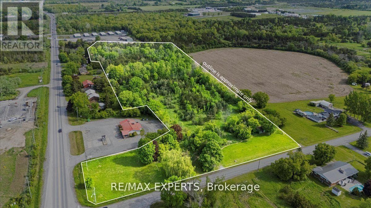 19 VANLUVEN ROAD — Greater Napanee, Ontario - Main photo