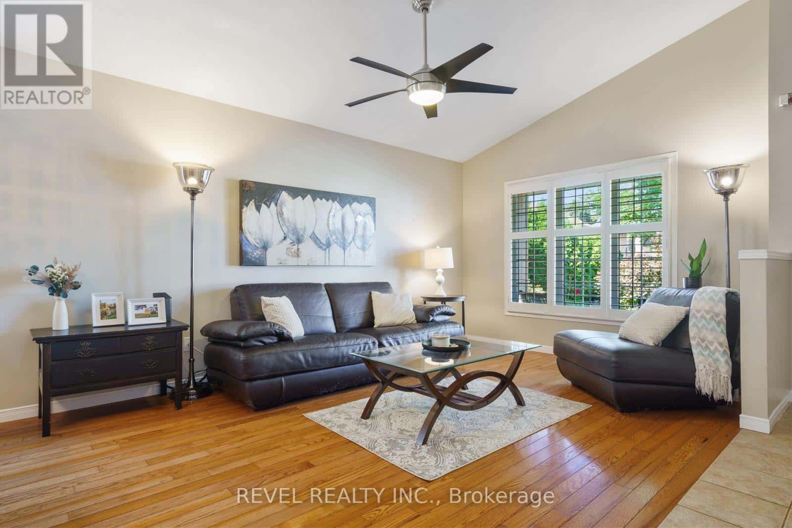 55 AMORE BOULEVARD — Hamilton (Falkirk), Ontario - Photo 5 of 41