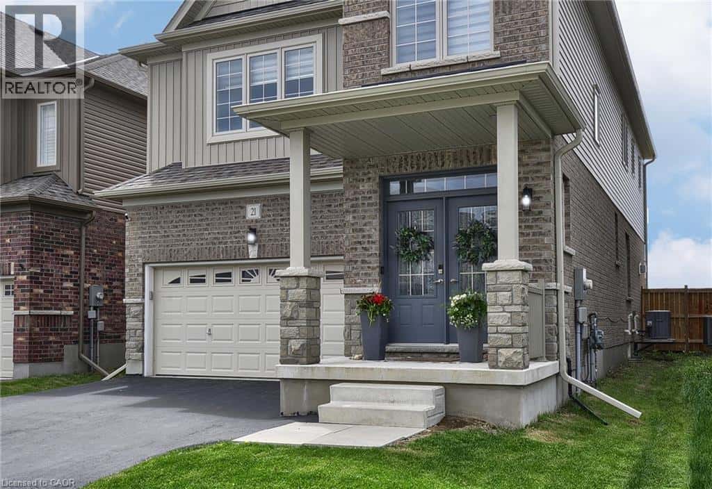 21 GOURLAY FARM Lane — Ayr, Ontario - Photo 2 of 33