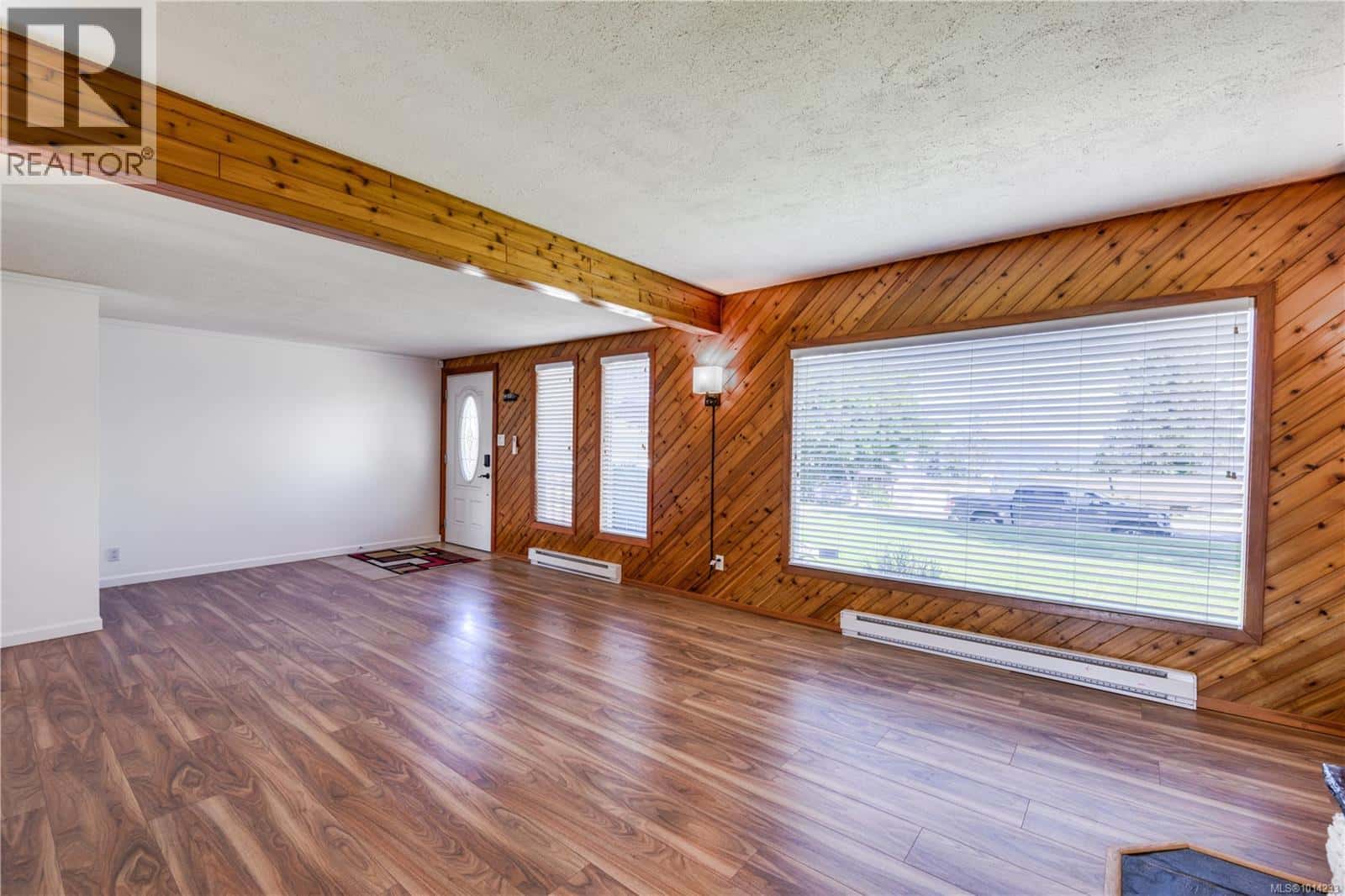 1875 Broughton Blvd — Port McNeill, British Columbia - Photo 5 of 24