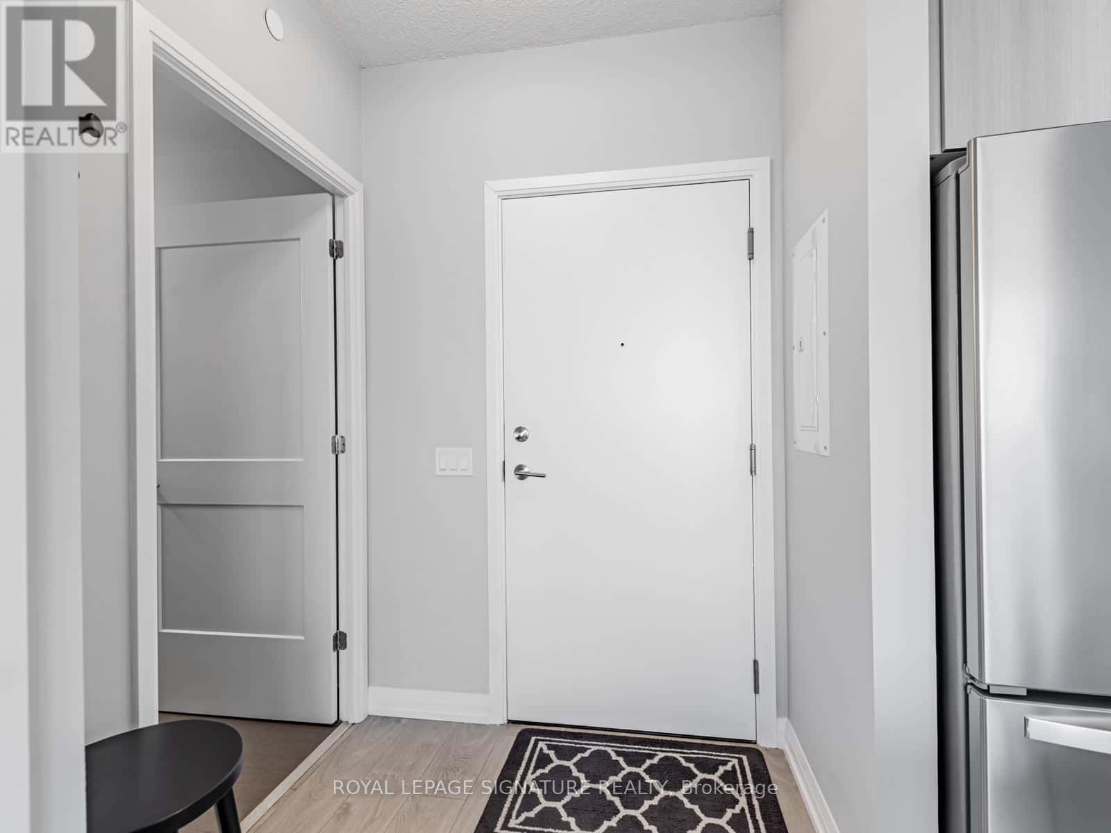 1114 - 7895 JANE STREET — Vaughan (Concord), Ontario - Photo 2 of 27