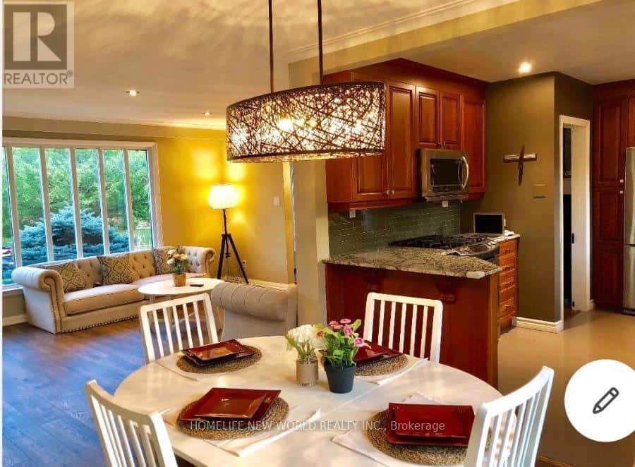 1-BEDROOM - 30 CASTLEGROVE BOULEVARD — Toronto (Parkwoods-Donalda), Ontario - Photo 2 of 8