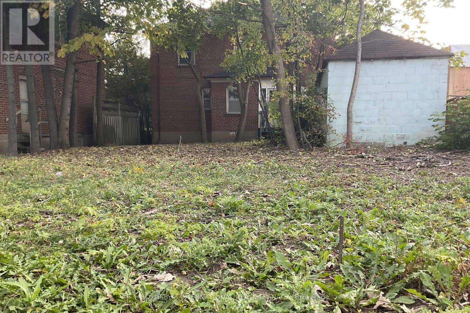 153 GLEN CEDAR ROAD — Toronto (Humewood-Cedarvale), Ontario - Photo 5 of 13