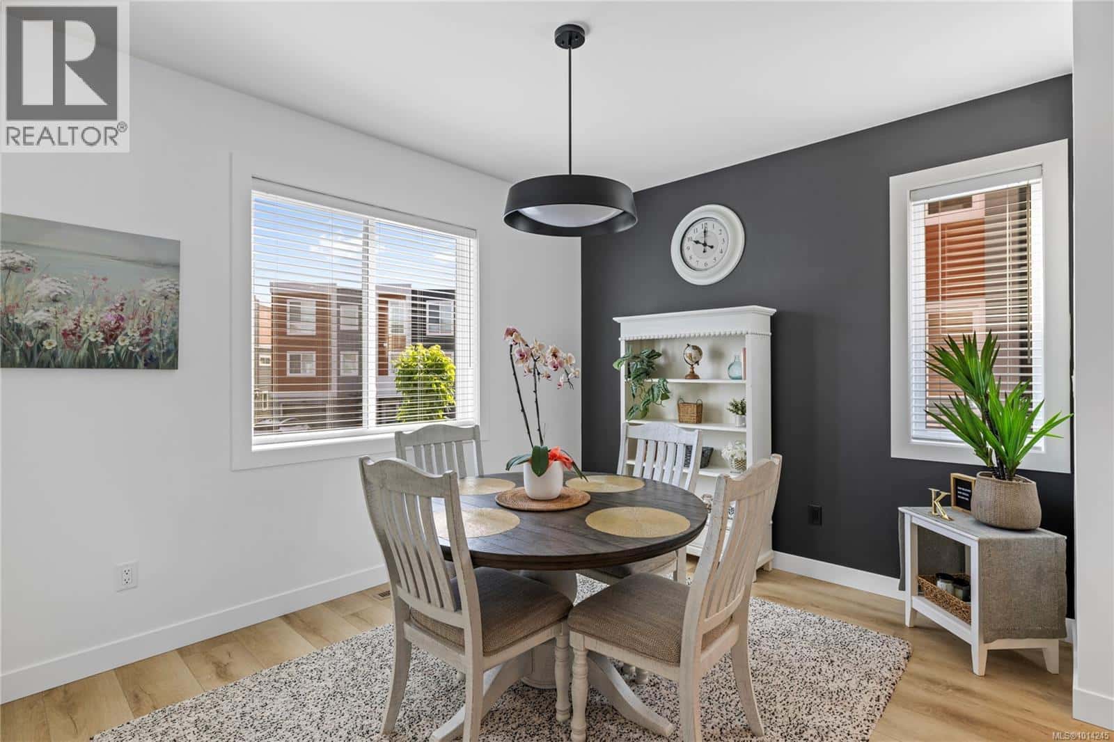 16 2310 Guthrie Rd — Comox, British Columbia - Photo 4 of 47