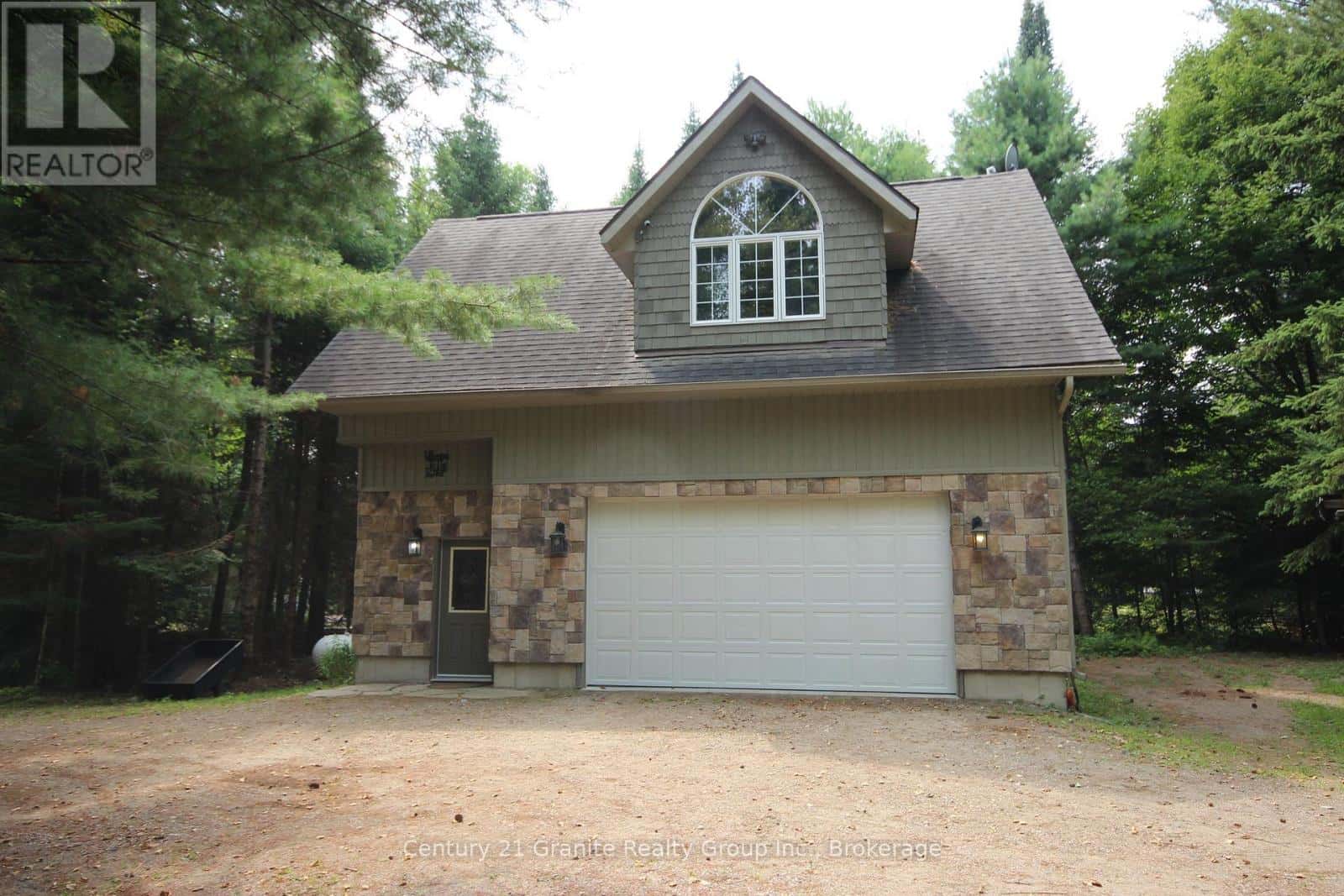 1082 GREEN LAKE ROAD — Algonquin Highlands (Stanhope), Ontario - Photo 4 of 48