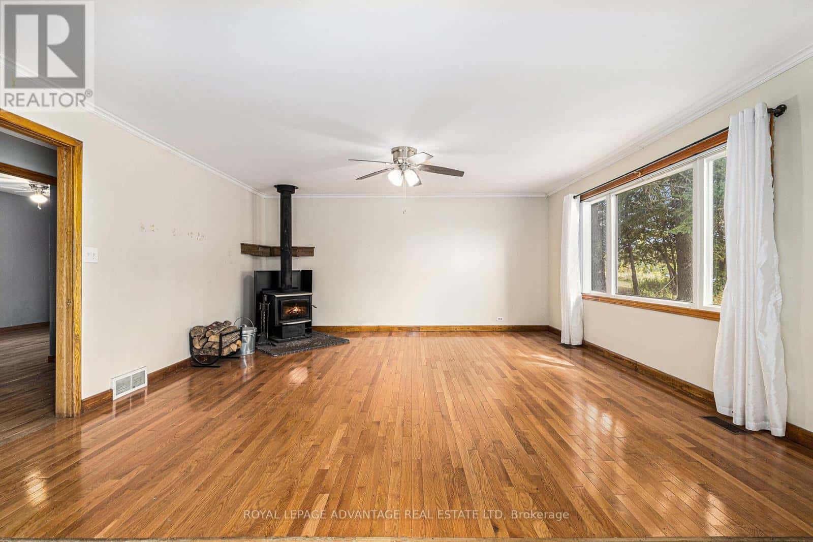 19320 HIGHWAY 7 ROAD — Tay Valley, Ontario - Photo 5 of 34