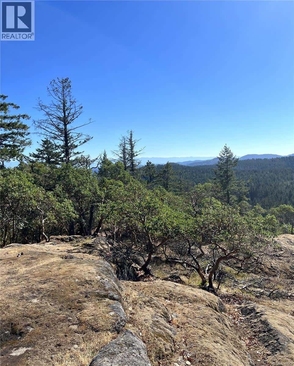 4440 Spellman Pl — Metchosin, British Columbia - Photo 4 of 99