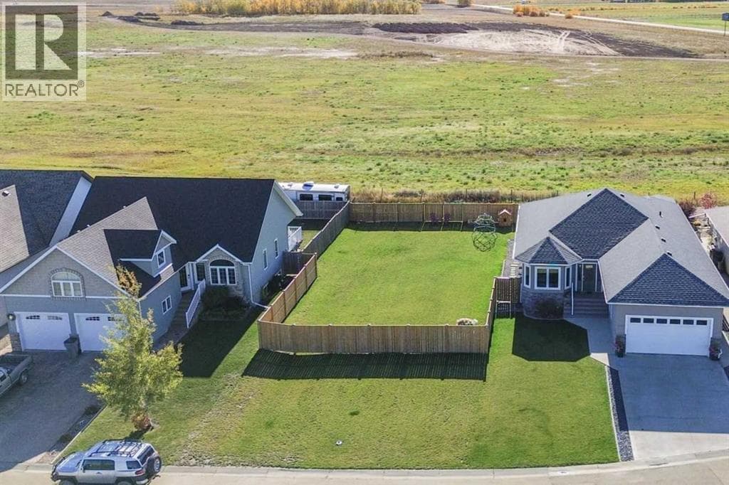 6921 Meadowview Close — Stettler, Alberta - Main photo