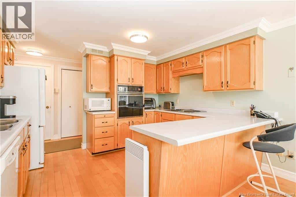 151 rue des Peupliers Street — Shippagan, New Brunswick - Photo 4 of 41