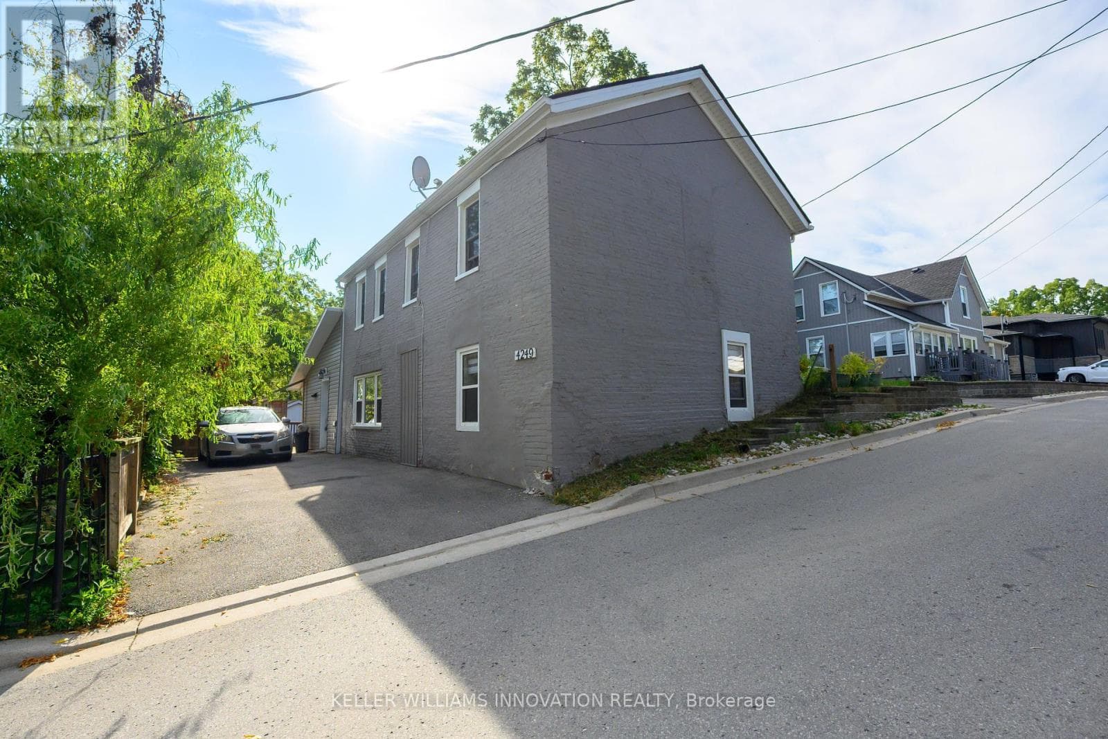 4249 ACADEMY STREET — Lincoln (Beamsville), Ontario - Main photo