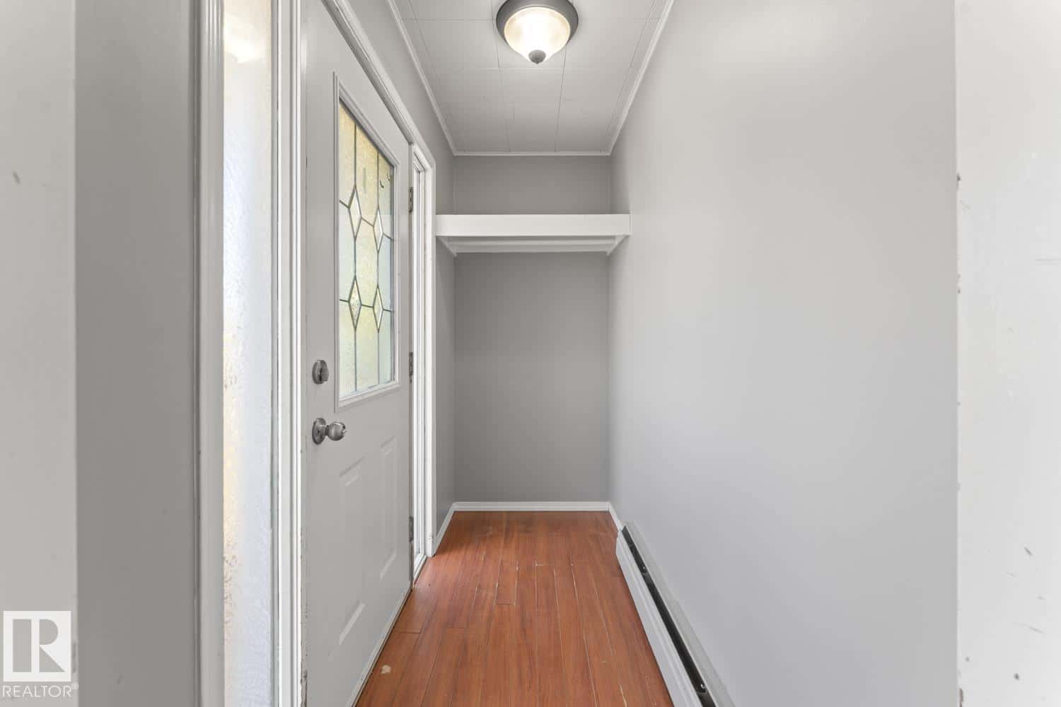 5019 62 ST — Cold Lake, Alberta - Photo 5 of 39