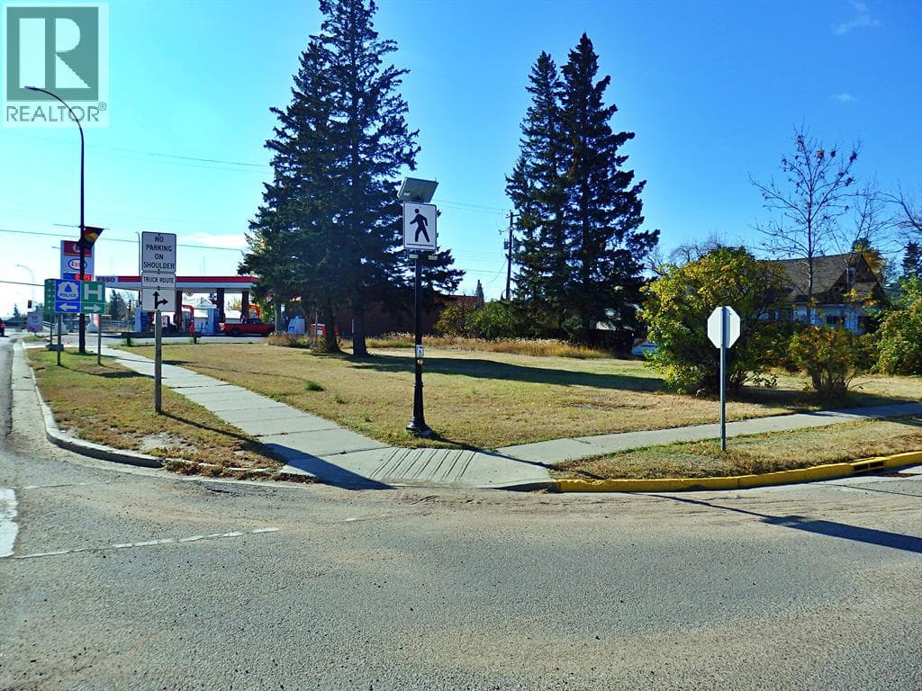 5203 51 Avenue — Vermilion, Alberta - Main photo