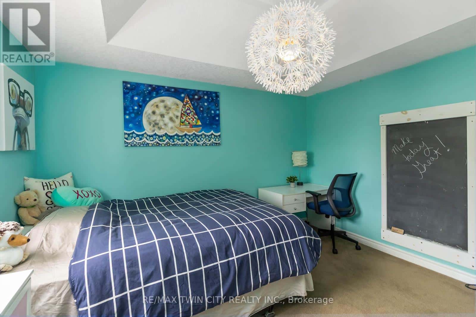 Guelph (Kortright Hills), Ontario — Guelph (Kortright Hills), Ontario - Photo 4 of 37