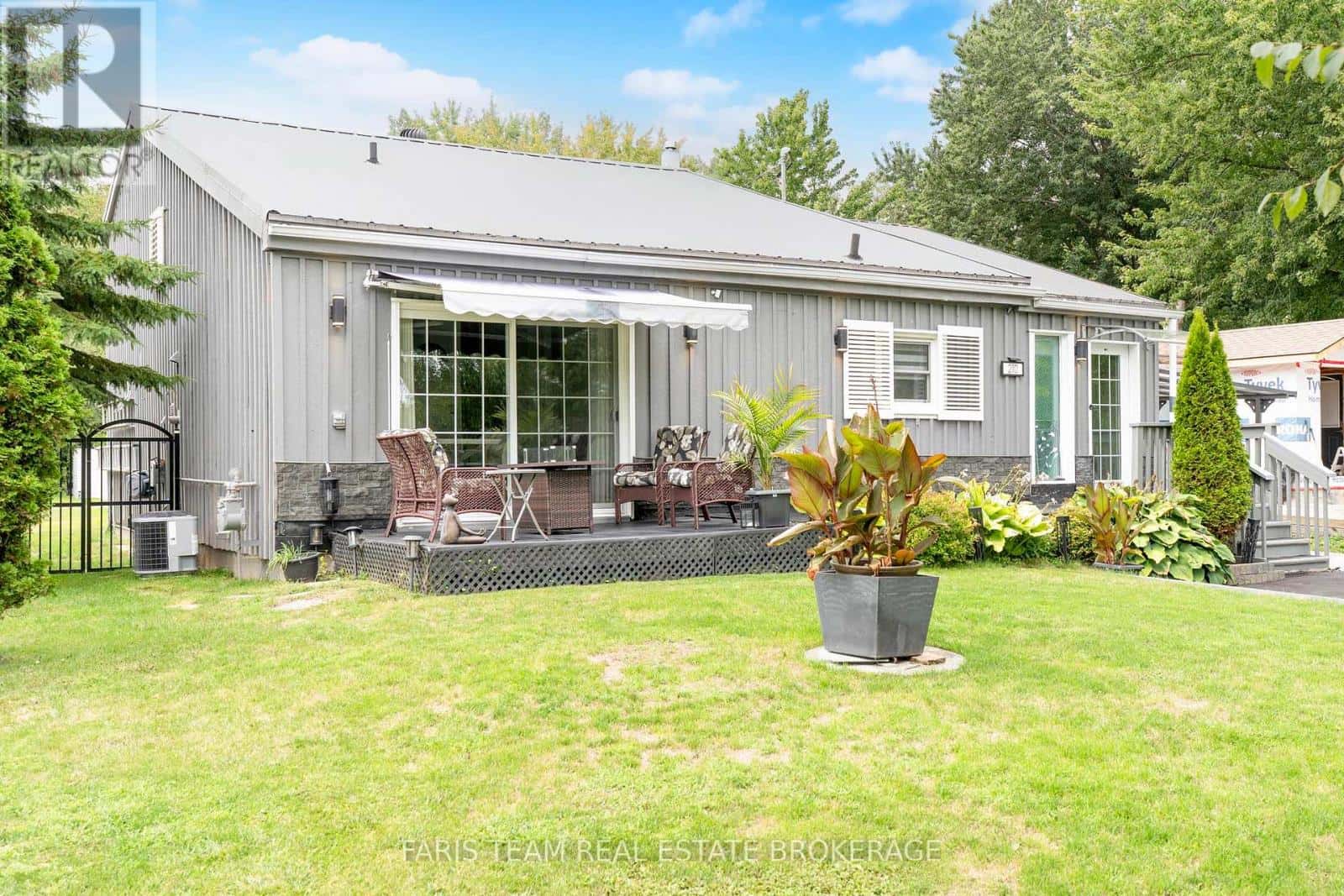 210 PARKVIEW DRIVE — Innisfil (Churchill), Ontario - Photo 4 of 27