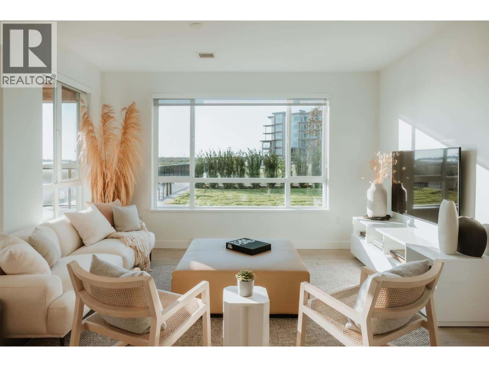 108 2431 RABBIT DRIVE — Tsawwassen, British Columbia - Photo 2 of 18