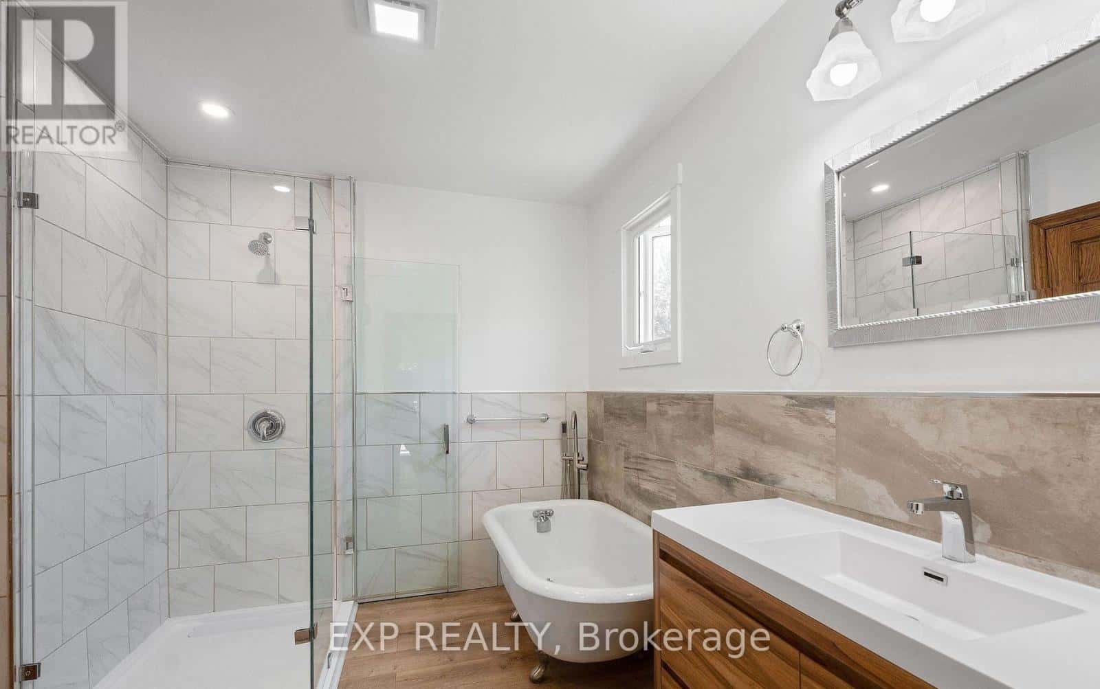 3054 THUNDER BAY ROAD — Fort Erie (Ridgeway), Ontario - Photo 3 of 32