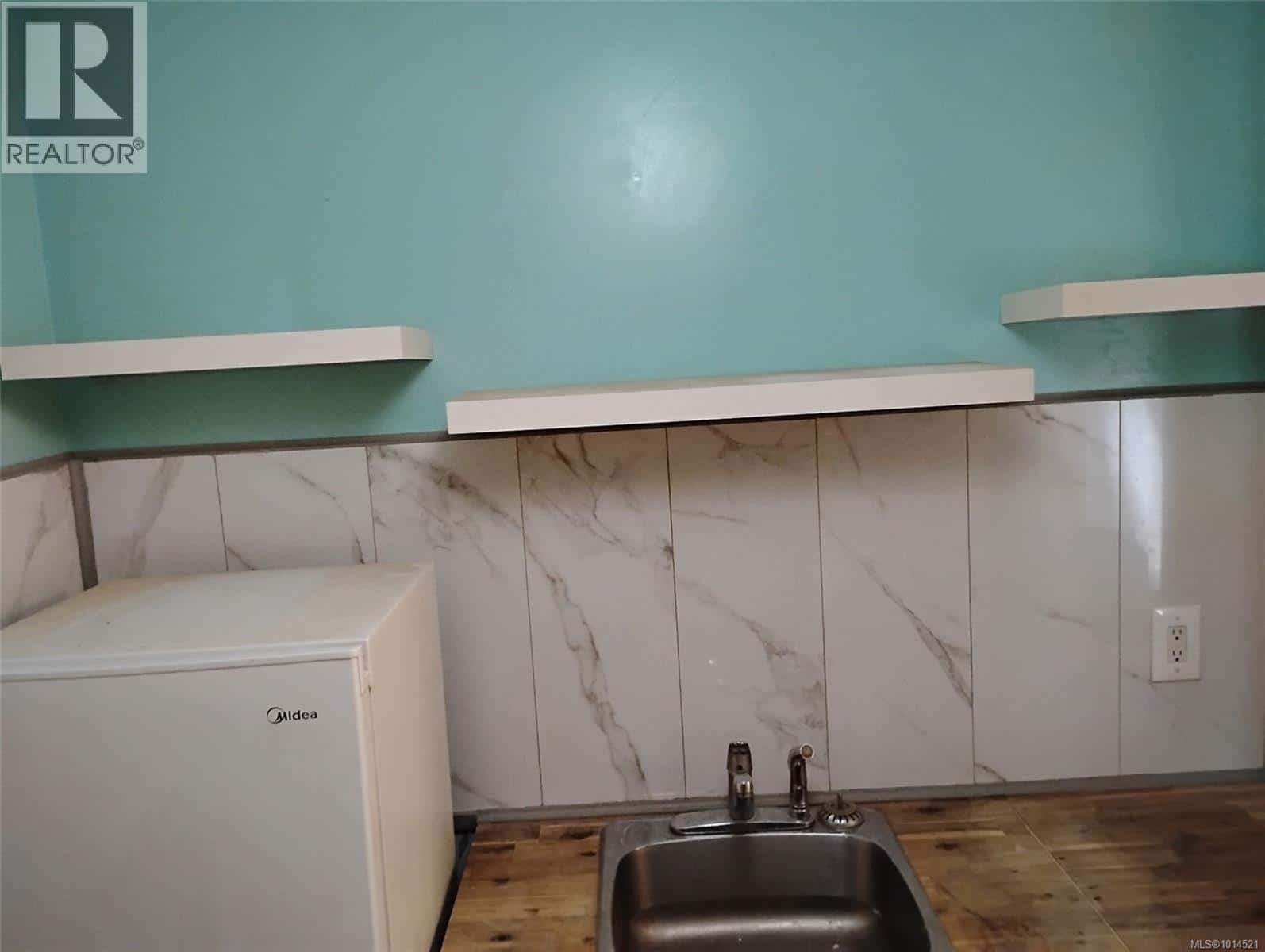 109 791 Marine Dr — Port Alice, British Columbia - Photo 4 of 17