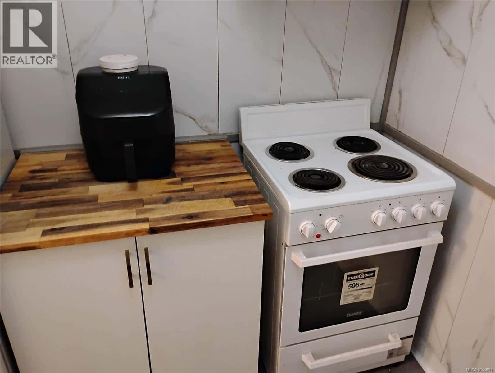 109 791 Marine Dr — Port Alice, British Columbia - Photo 5 of 17