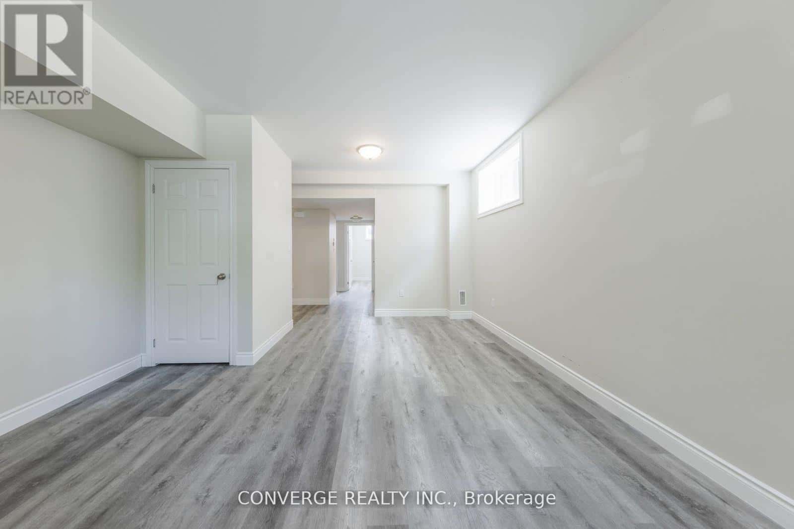 LOWER - 79 HOGARTH STREET — Oshawa (Central), Ontario - Photo 2 of 6