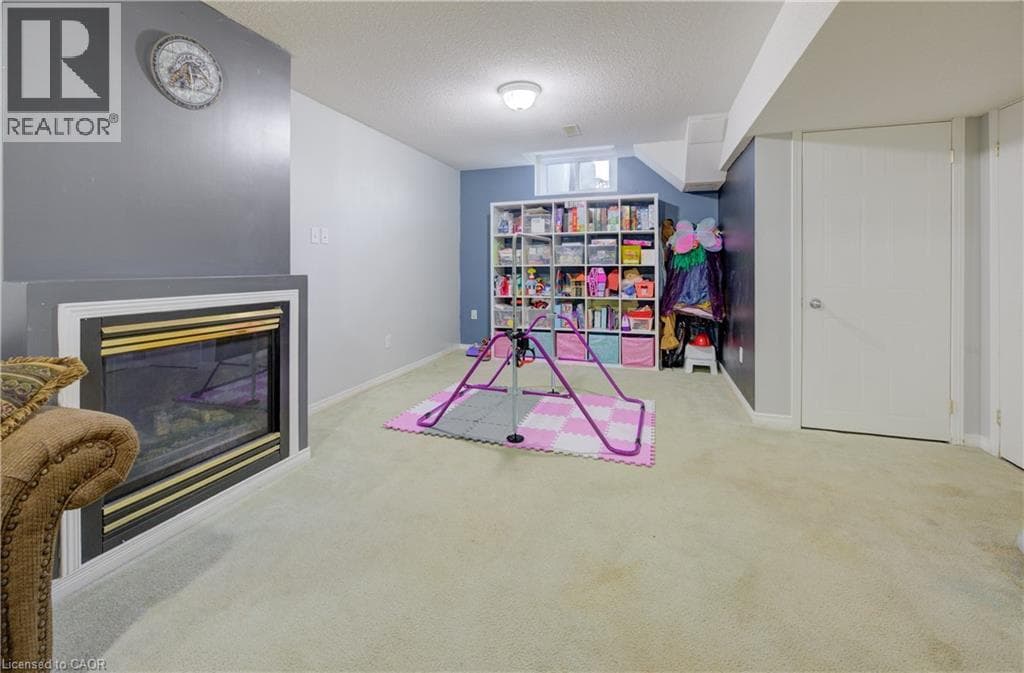 36 ROBERTSON Street — Fergus, Ontario - Main photo