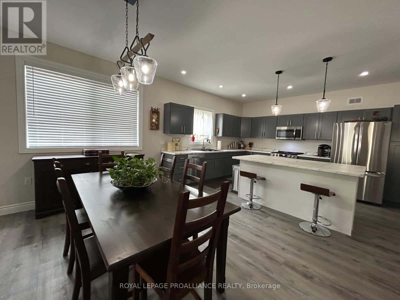 47 SOUTH MALONEY ST STREET N — Marmora and Lake (Marmora Ward), Ontario - Photo 3 of 34