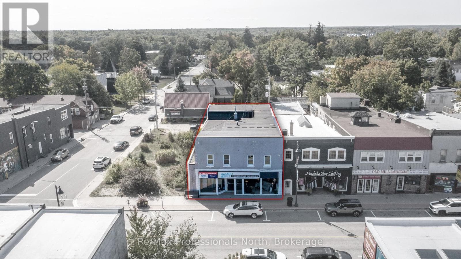 171 MUSKOKA ROAD S — Gravenhurst (Muskoka (S)), Ontario - Main photo