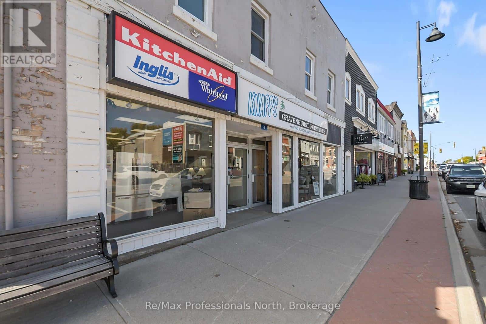 171 MUSKOKA ROAD S — Gravenhurst (Muskoka (S)), Ontario - Photo 3 of 49