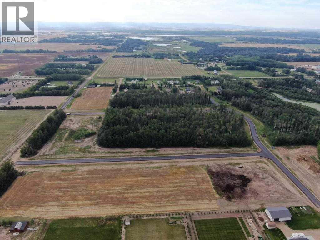 9214 97 Ave — La Crete, Alberta - Photo 2 of 12