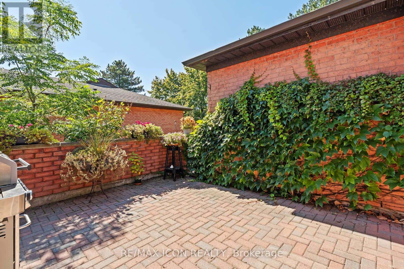 1 - 65 FIDDLERS GREEN ROAD — London North (North P), Ontario - Photo 5 of 38