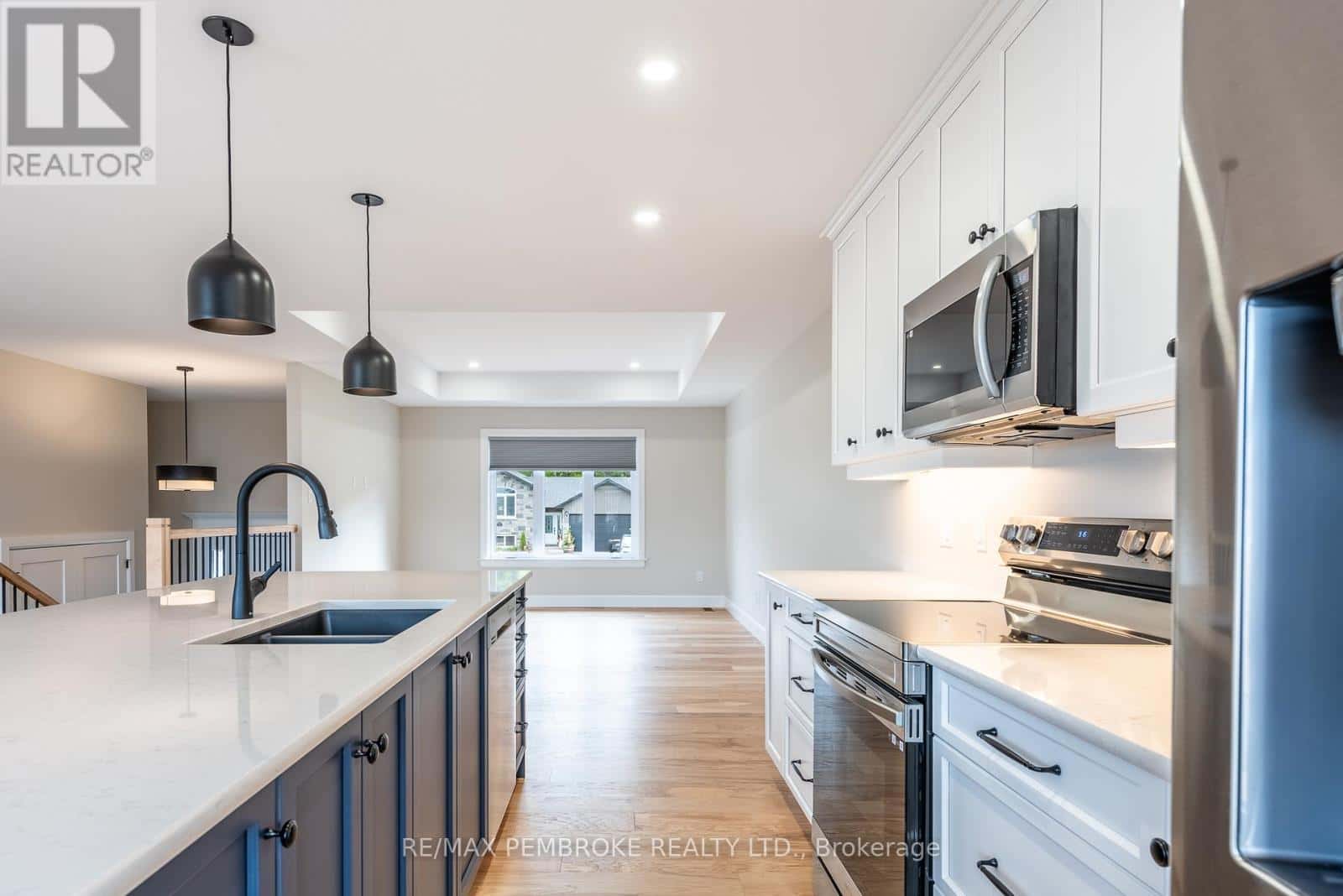 144 CHAD STREET — Petawawa, Ontario - Photo 2 of 74