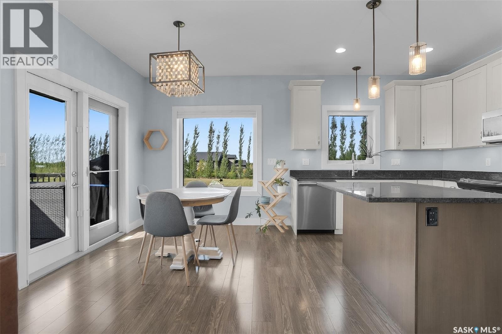 25 South Country ROAD — Dundurn Rm No. 314, Saskatchewan - Main photo