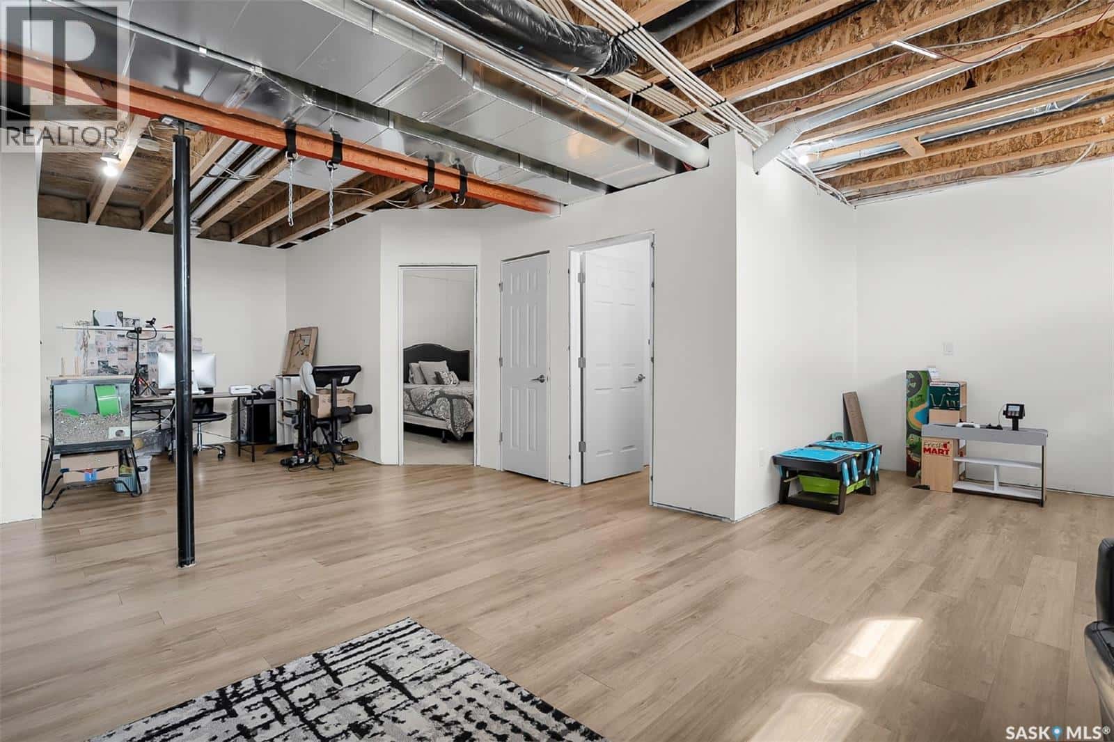 25 South Country ROAD — Dundurn Rm No. 314, Saskatchewan - Photo 4 of 50